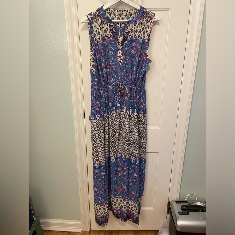 Julia’s Women Summer Sleeveless Floral Maxi dress.